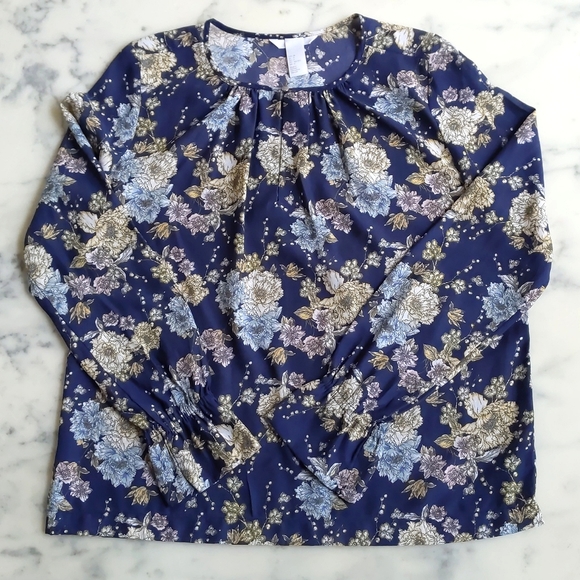 NWOT. H&M Multicolor Floral Long Sleeve Loose Fit Blouse. - Picture 3 of 5